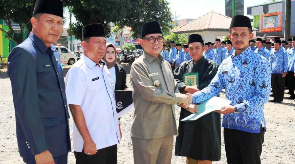 293 PNS di Pemkab Kepahiang Terima SK, Ini Pesan Bupati Hidayat