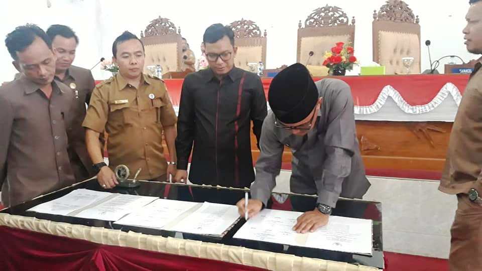 DPRD Seluma Gelar Paripurna Pengesahan Tatip Masa Jabatan 2019-2024
