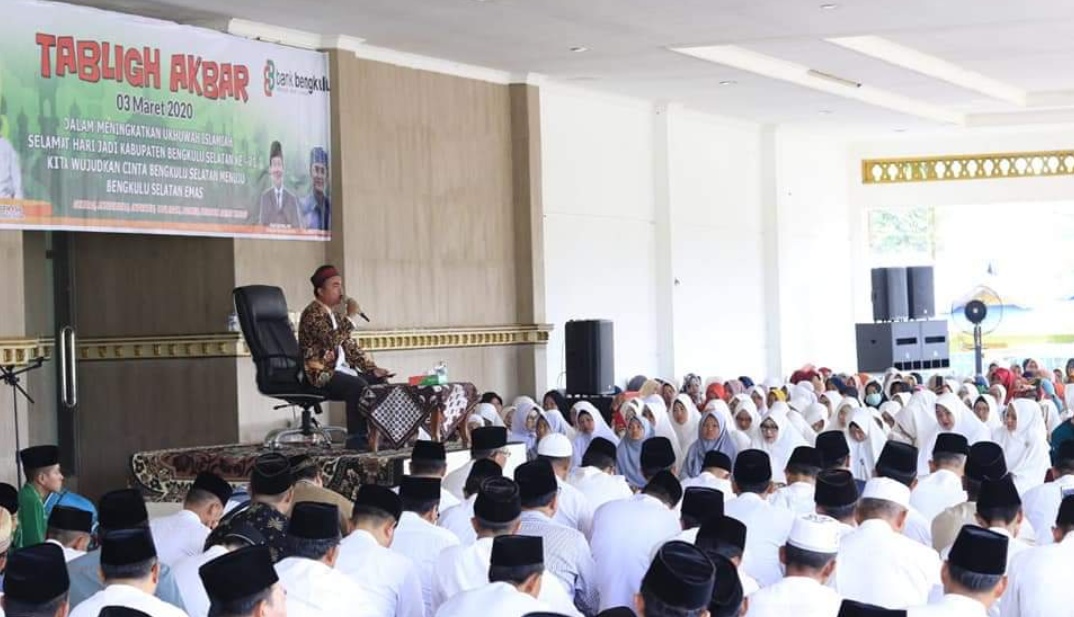 Peringati HUT Ke -71, Pemkab Bengkulu Selatan Gelar Tabligh Akbar