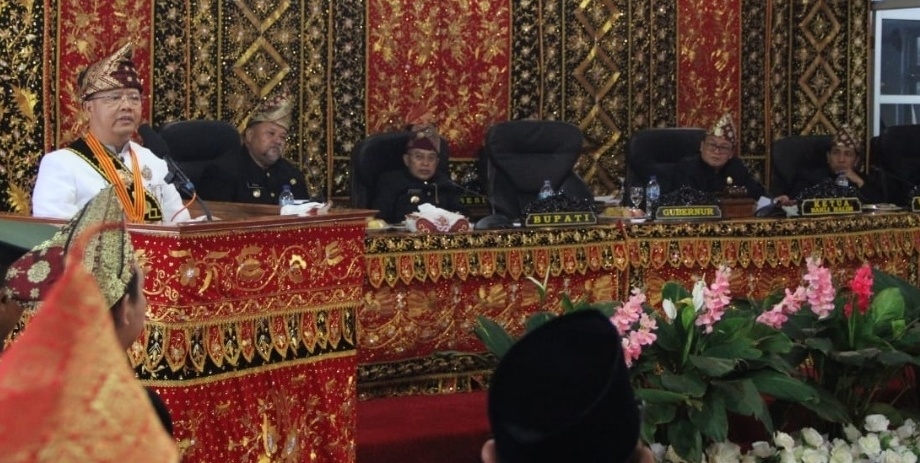 Hadiri Paripurna Istimewa HUT BS ke-71, Ini Pesan Gubernur Rohidin