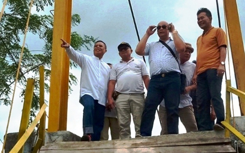 Komisi lll DPRD Provinsi Bengkulu Sidak Jembatan Gantung Gedung Luis Kaur