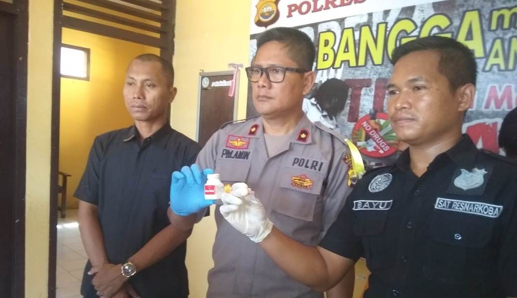 Jualan Obat Tanpa Izin, 2 Warga Kota Dibekuk Polres Bengkulu Utara