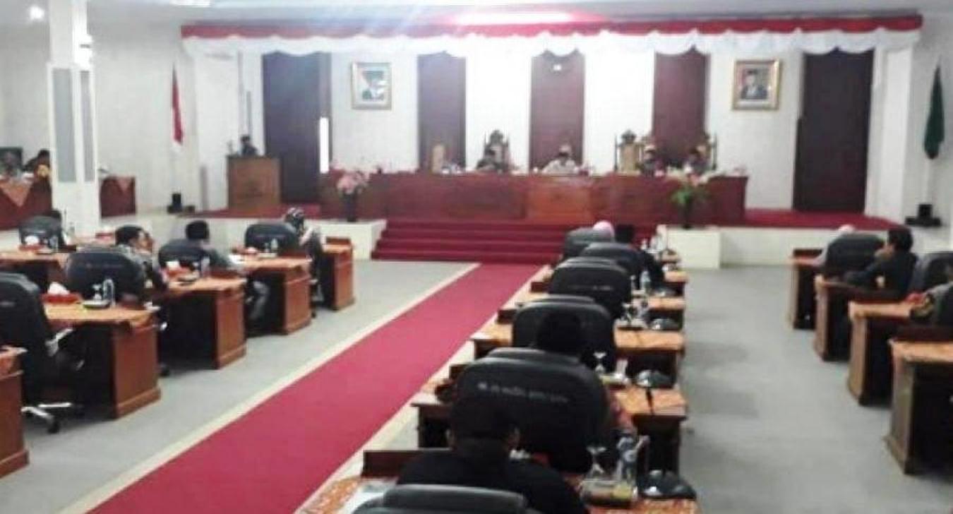 Paripurna DPRD Lebong, Penyampaian Pandangan Umum Fraksi-Fraksi Terhadap Delapan Raperda Lebong Tahun 2020