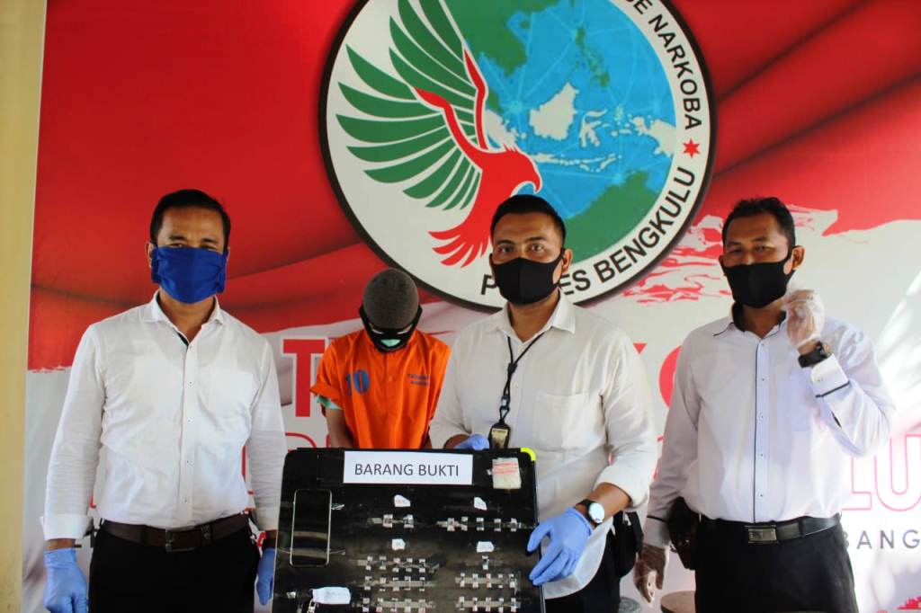 Jual 43 Paket Sabu, Pelajar SMP Dibekuk Polisi