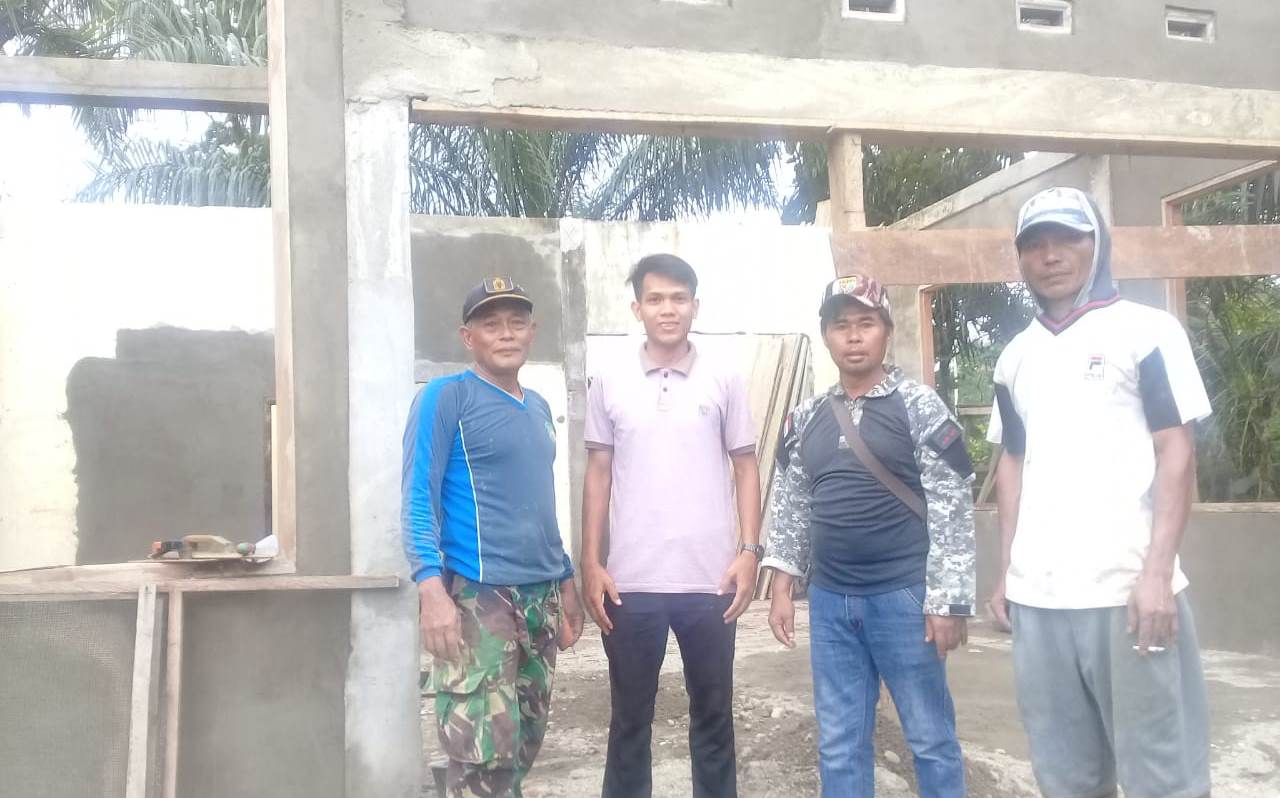 Tingkatkan Pelayanan Publik, Desa Tanjung Alam Kedurang Rehab Balai Desa