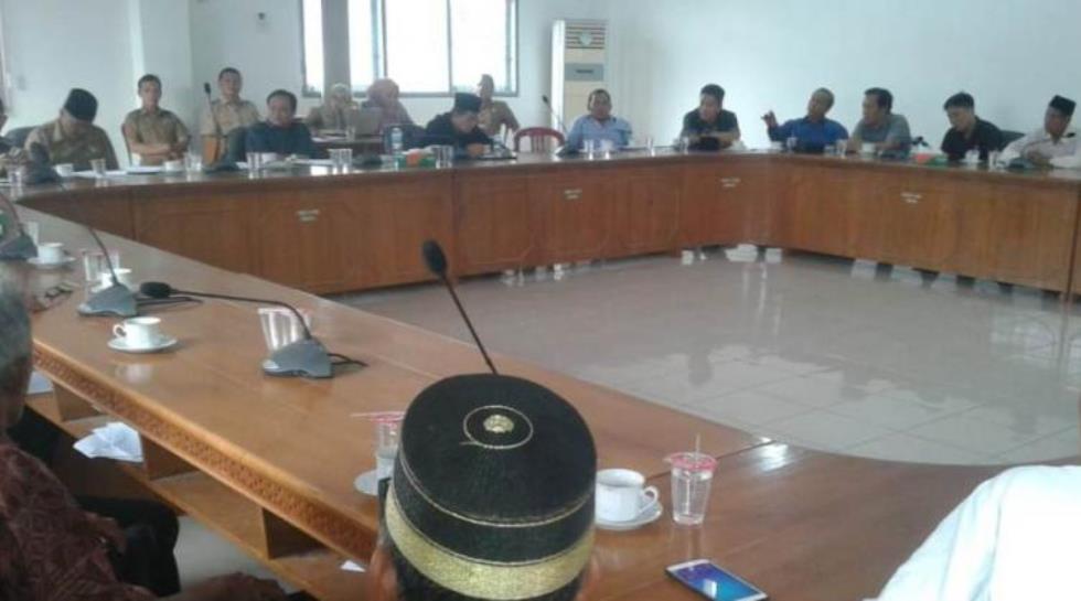 DPRD Bengkulu Selatan Terima Hearing Warga Kelurahan Masat