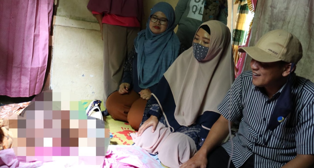 Awali Hari Kerja, Windra Purnawan Kunjungi Korban Kebakaran