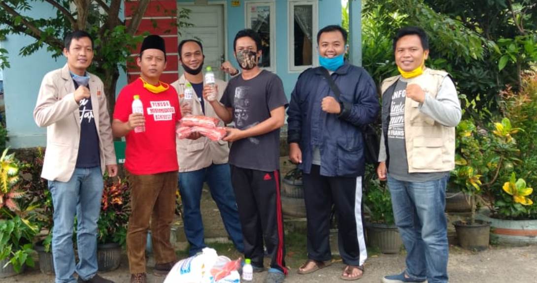 Milad Ke-88, Pemuda Muhammadiyah Bengkulu Bagi-bagi Masker