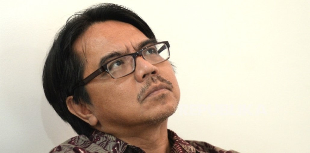 Ade Armando Dilapor ke Polisi Soal Injil Berbahasa Minang