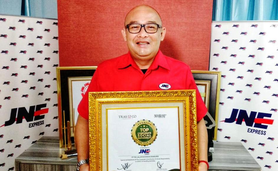 Dua Penghargaan Diraih JNE di Tengah Pandemi
