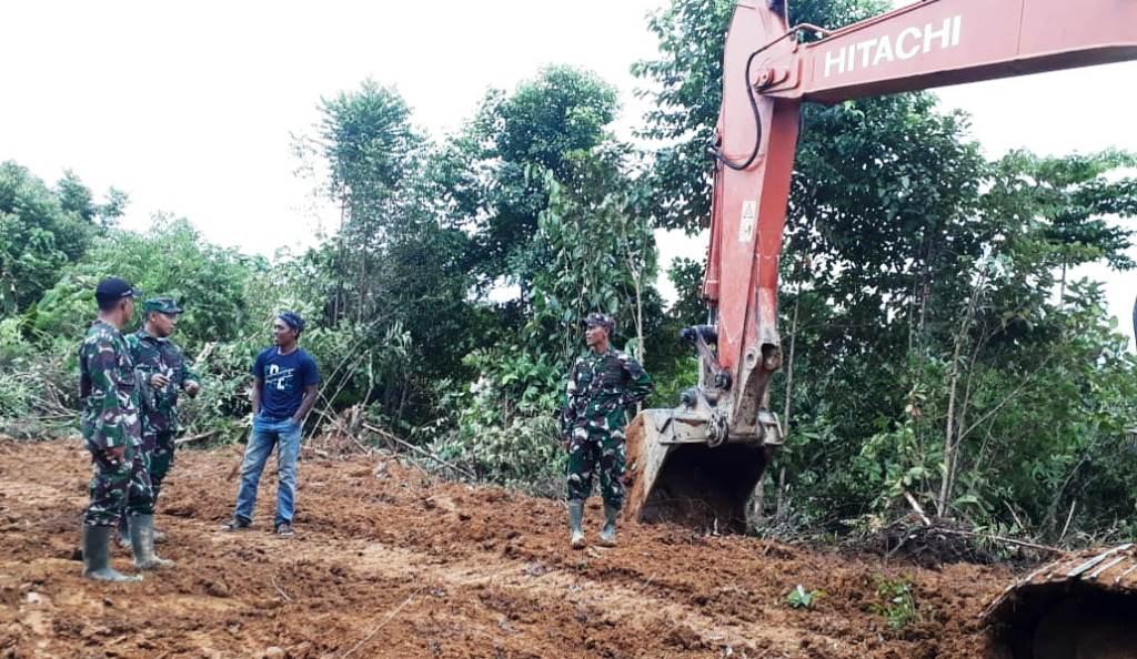 Dandim 0105/Abar Tinjau Pelaksanaan Pra TMMD Ke-108 di Desa Lango