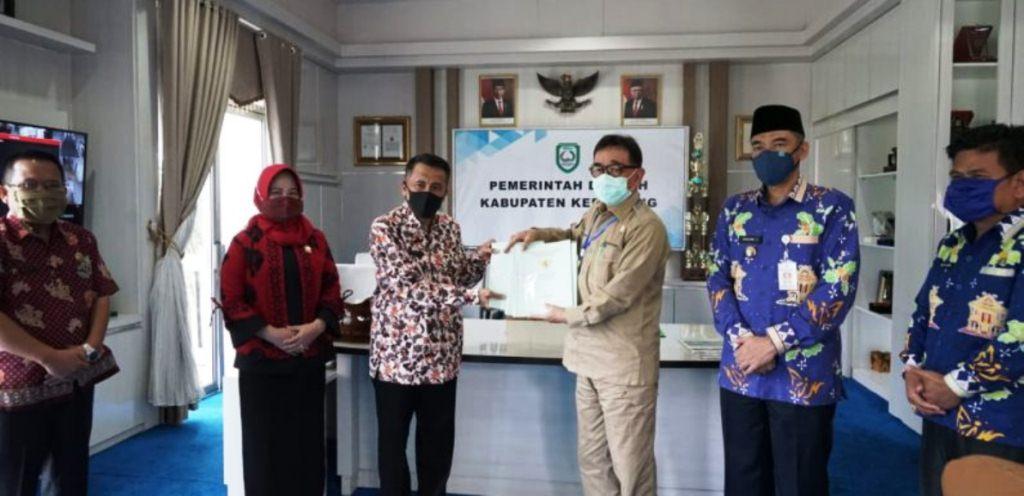 Bupati Hidayat Terima Sertifikat Tanah Hibah, Siap Majukan Sektor Pariwisata