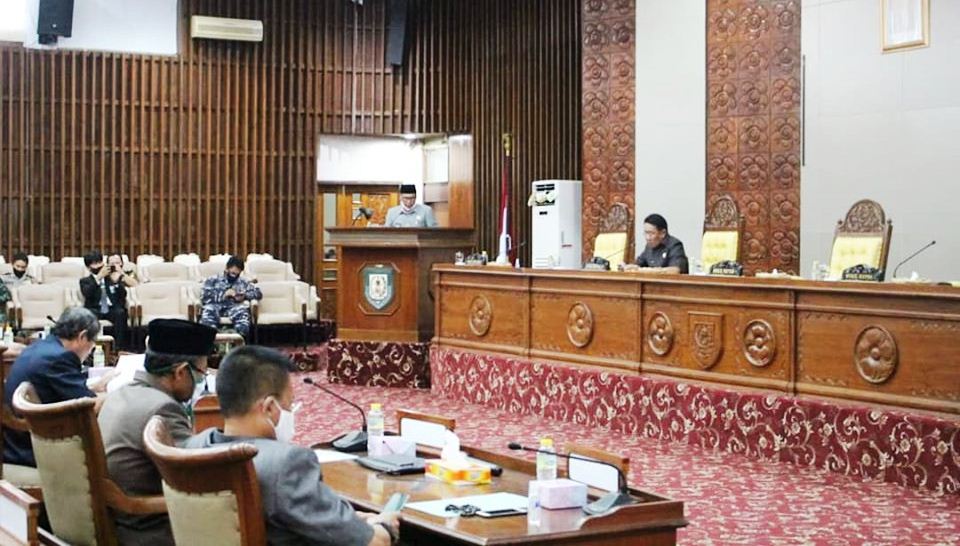 Paripurna DPRD, Penjelasan Gubernur Bengkulu Atas Raperda APBD TA 2019