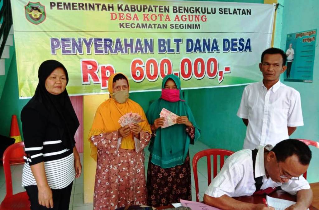 Desa Kota Agung Salurkan BLT Dana Desa Tahap Ketiga