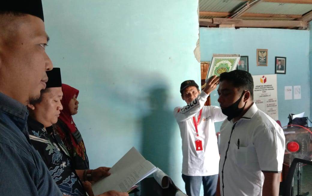 Acungkan Jempol di Acara Balon Petahana, Kades di Kaur Diperiksa Panwascam