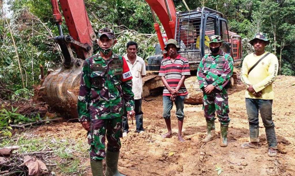 Dansatgas TMMD Kodim 0105/Abar Tinjau Penerobosan Jalan
