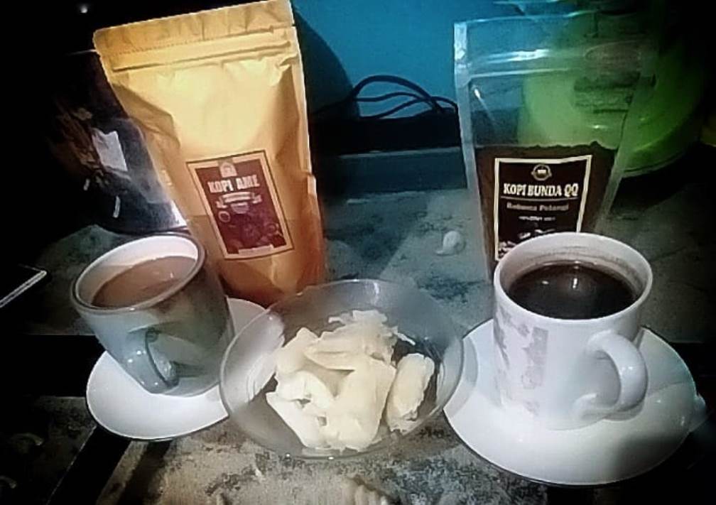 Kopi AME dan BUNDA QQ, Cita Rasa Kopi Petik Merah