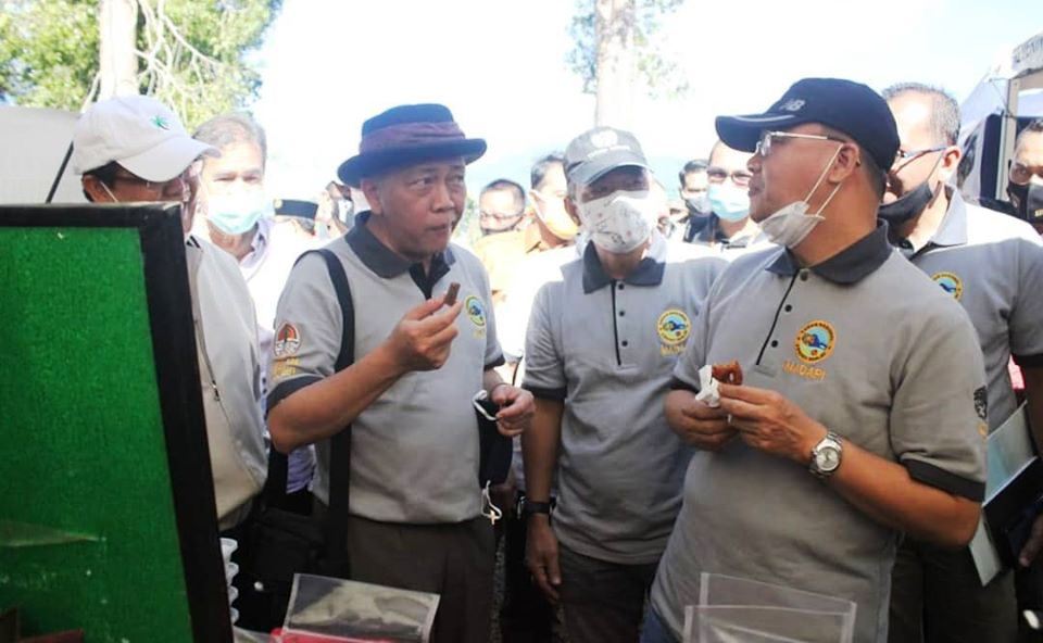 Kata Gubernur Rohidin, Hutan Dapat Ciptakan Petani Berdasi