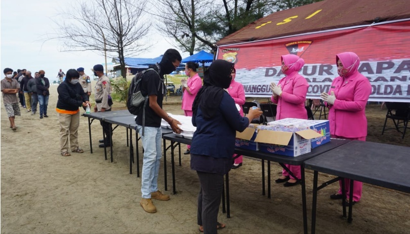 Brimob Polda Bengkulu Bersama Bhayangkari Kembali Gelar Dapur Lapangan