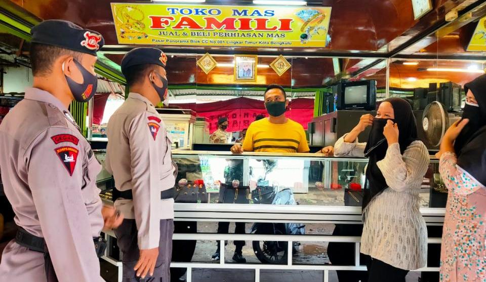 Gencar Patroli, Satgas Aman Nusa Imbau Masyarakat Tetap Patuhi Protokol Kesehatan