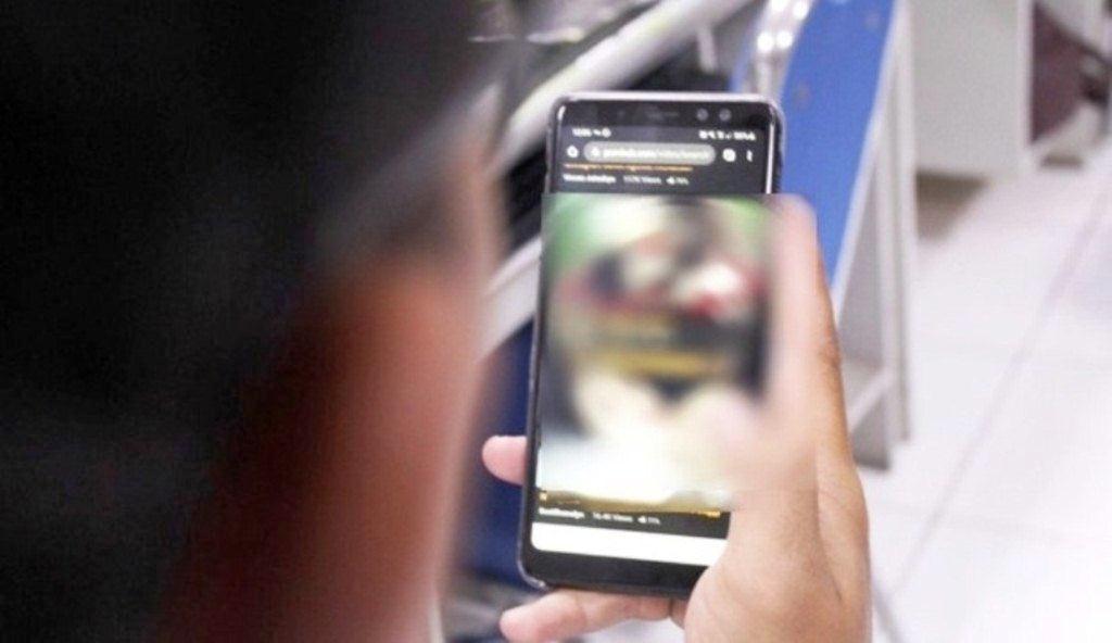 Seorang Pria di Mukomuko Ditangkap Polisi karena Sebar Video Porno
