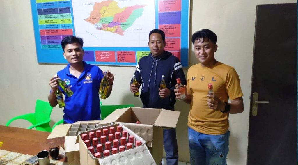 Polres BS Ungkap Penjualan Miras dan Obat Terlarang, Pemilik Warung Diamankan