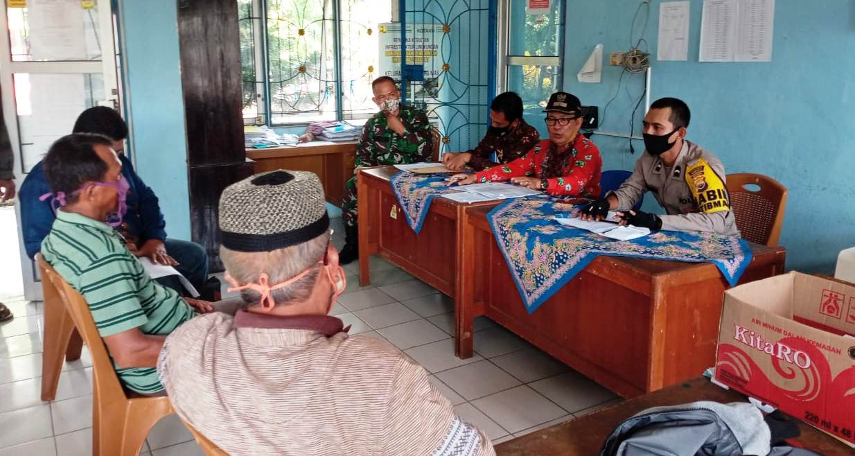 Mediasi Sengketa Tanah Warga, Bhabinkamtibmas Sarankan Tempuh Jalur Hukum