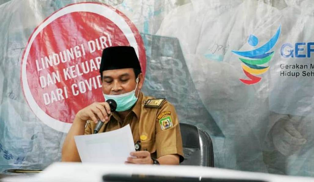 Sang Bupati yang Tukang Update COVID-19