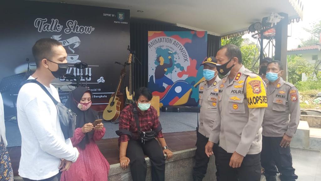 Penyelenggara Pameran Seni Rupa di Bengkulu Diedukasi Protokol COVID-19