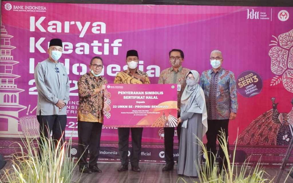 Bangkit di Tengah Pandemi, 22 UMKM Bengkulu Terima Sertifikat Halal