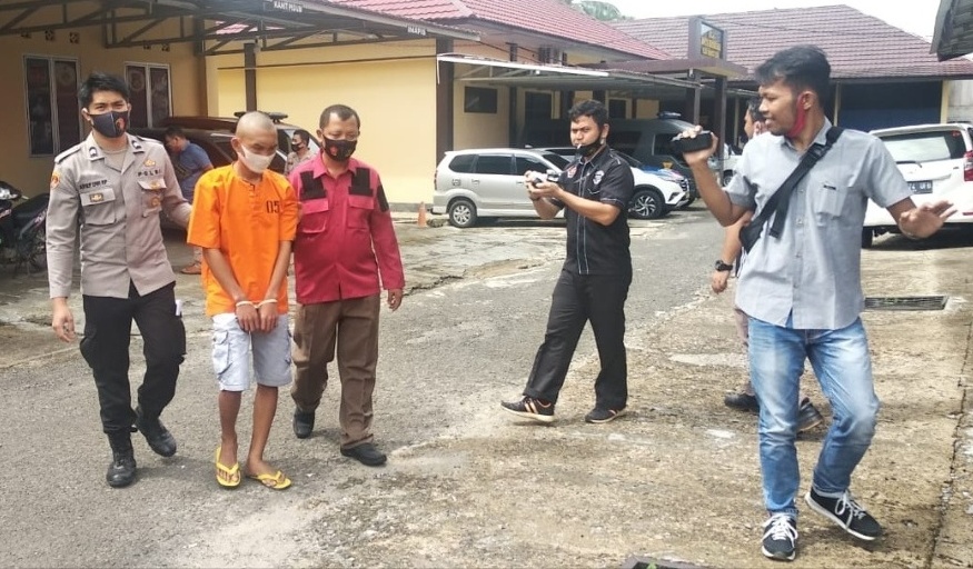 Kepergok Curi Kotak Amal, Pemuda Ini Diserahkan Warga ke Polisi