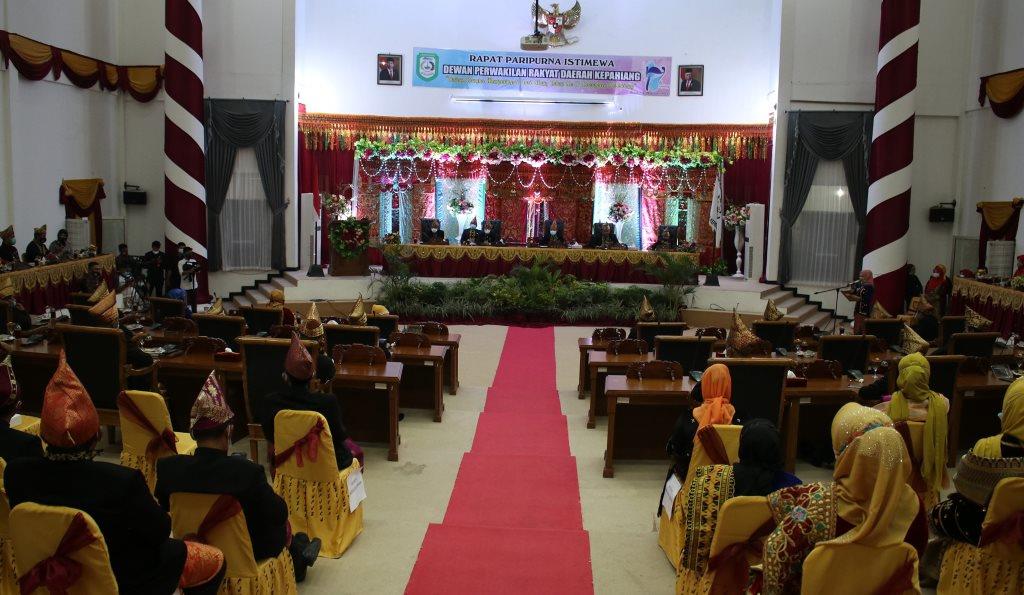 Dengan Prokes Ketat Paripuran HUT Ke-17 Kabupaten Kepahiang Berlangsung Khidmat