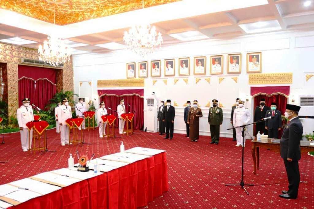 Gubernur Bengkulu Resmi Lantik Tujuh Pasangan Bupati dan Wabup Terpilih