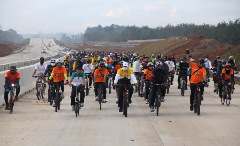 Gubernur-Forkompinda Fun Bike Pantau Progres Pembangunan Tol Bengkulu-Sumsel