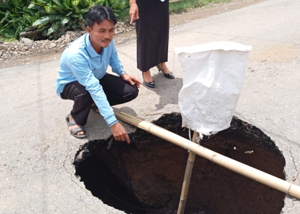 Laporan Jalan Rusak di Suka Bandung Belum Direspon