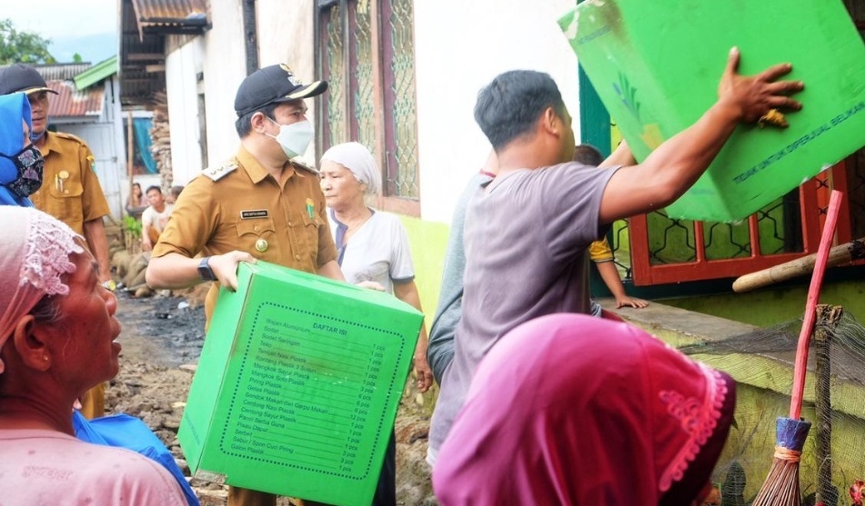 Wabup Arie Kunjungi Dua Rumah Warga Korban Kebakaran