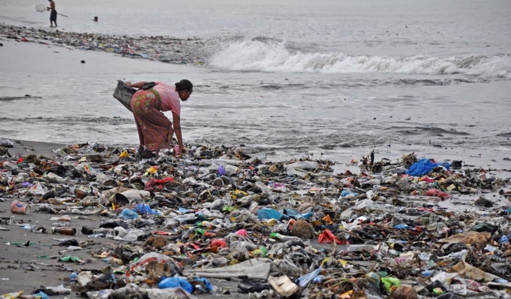 Selamatkan Laut dari Sampah Plastik