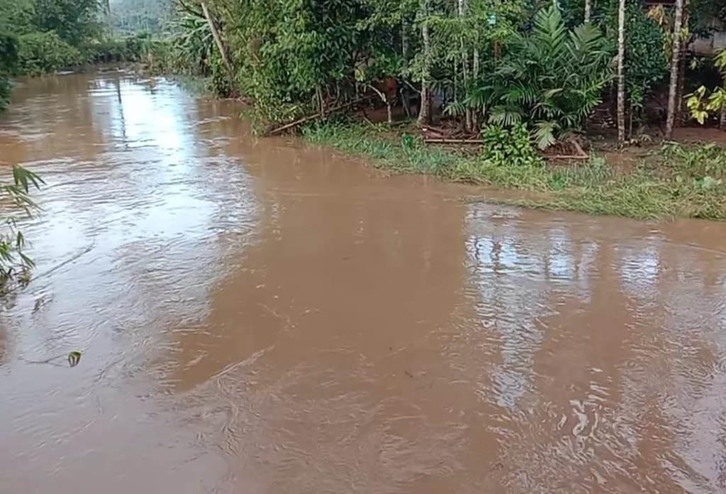 Cemas Saat Hujan Turun, Warga Tanjung Alam dan Air Hitam Kepahiang Minta Perhatian Pemerintah