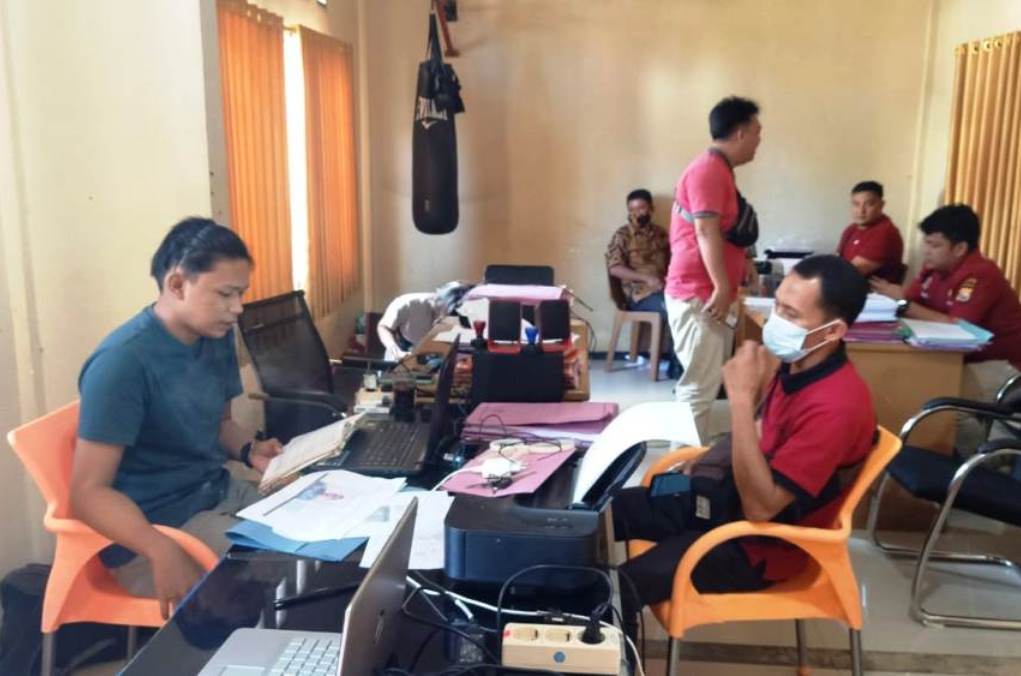 Namanya Dicatut dalam Berita Pilkades, Seorang Guru Laporkan Oknum Wartawan