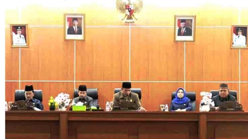 Paripurna DPRD Benteng, Pandangan Umum Bupati Terhadap Dua Raperda