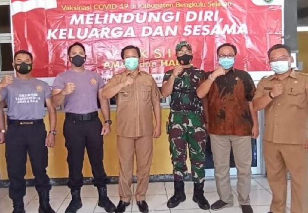 Ketua DPRD Bengkulu Selatan Barli Halim Jalani Vaksinasi Covid-19 ke-ll