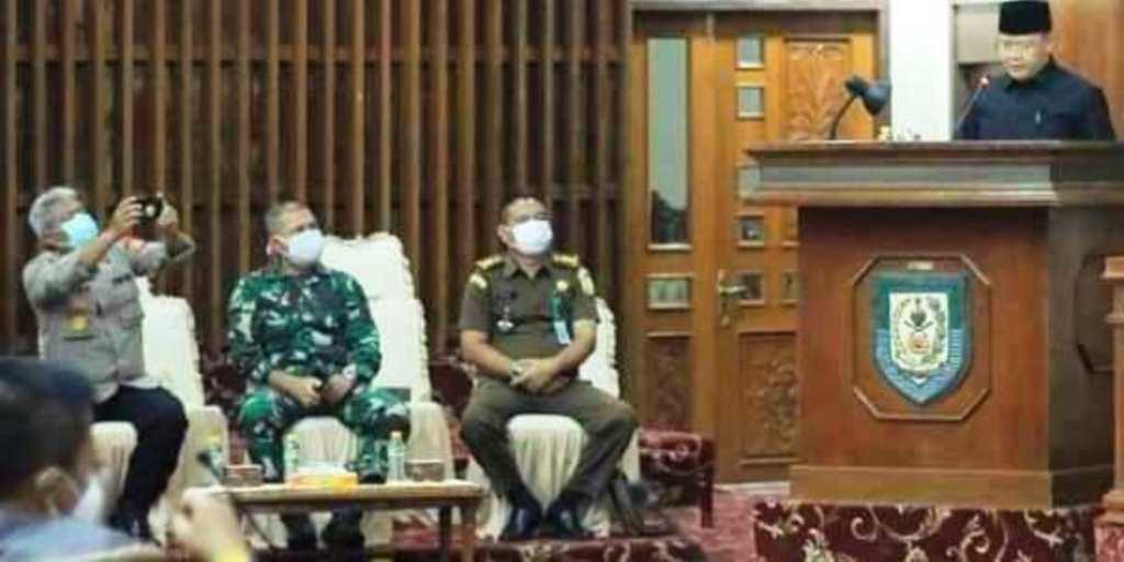Rapat Paripurna DPRD Provinsi Bengkulu: Gubernur Sampaikan LKPj