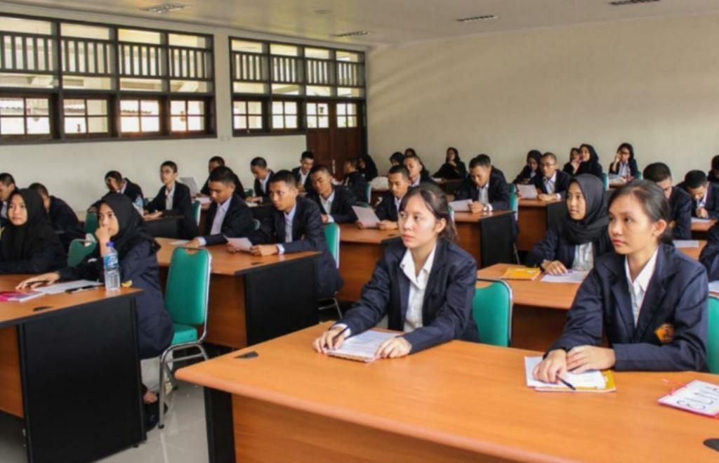 Daftar Segera, Politeknik PU Siapkan Ahli Konstruksi Siap Kerja