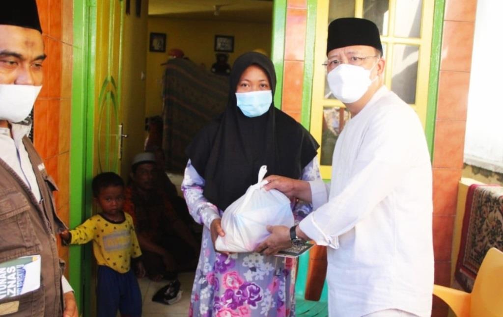 Gubernur Rohidin Beri Bantuan Keluarga Korban Kecelakaan Kerja di Seluma