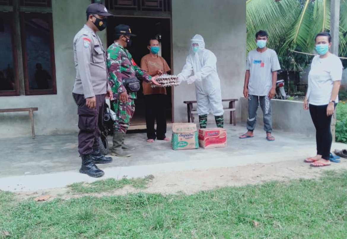 Warga yang Terpapar Covid-19 Terima Bantuan