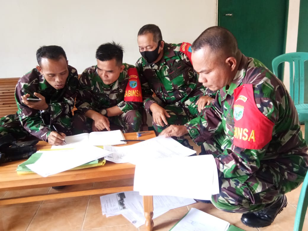 Babinsa Koramil Sengah Temila Asah Kemampuan Teritorial 