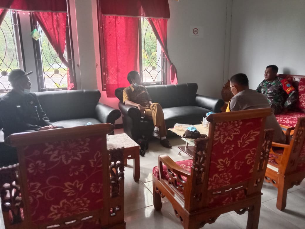 Tingkatkan Sinergitas, Danramil Toho Anjangsana ke Kantor Camat Sadaniang