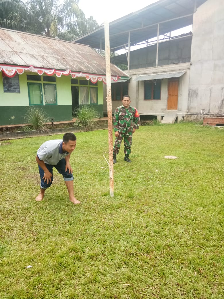 Pembinaan Calon Prajurit TNI AD Oleh Koramil Sengah Temila