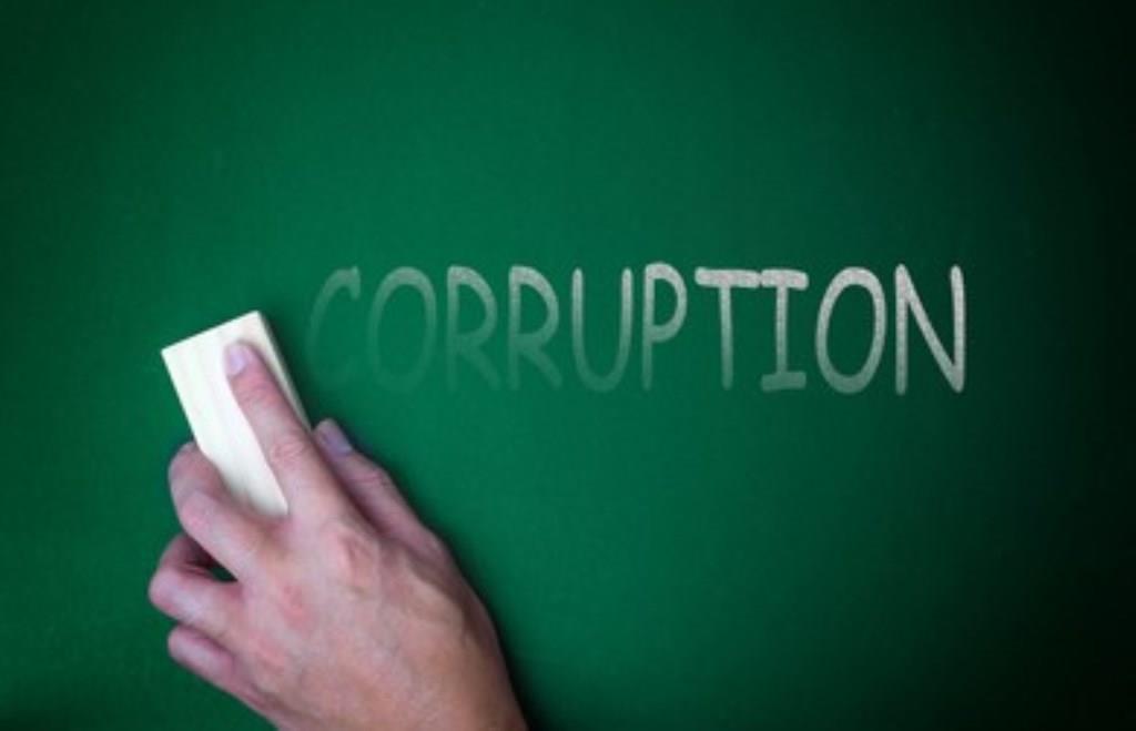 Gubernur Menata Mindset Masyarakat Anti Korupsi Melalui Dunia Pendidikan