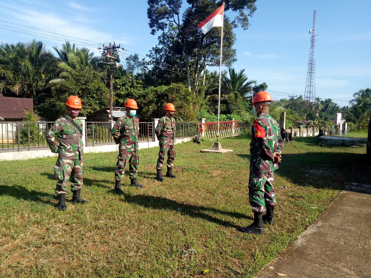 Babinsa Sertu Jumangin Membina Dan Membangun Desa